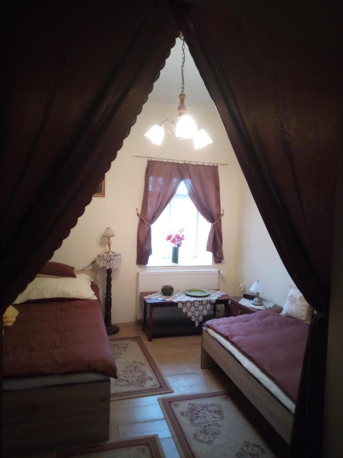 Brezovay Kastely Panzio Bed & Breakfast *