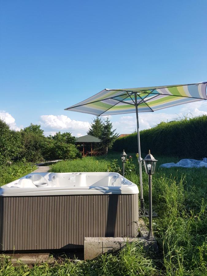 Brezovay Kastely Panzio Bed & Breakfast