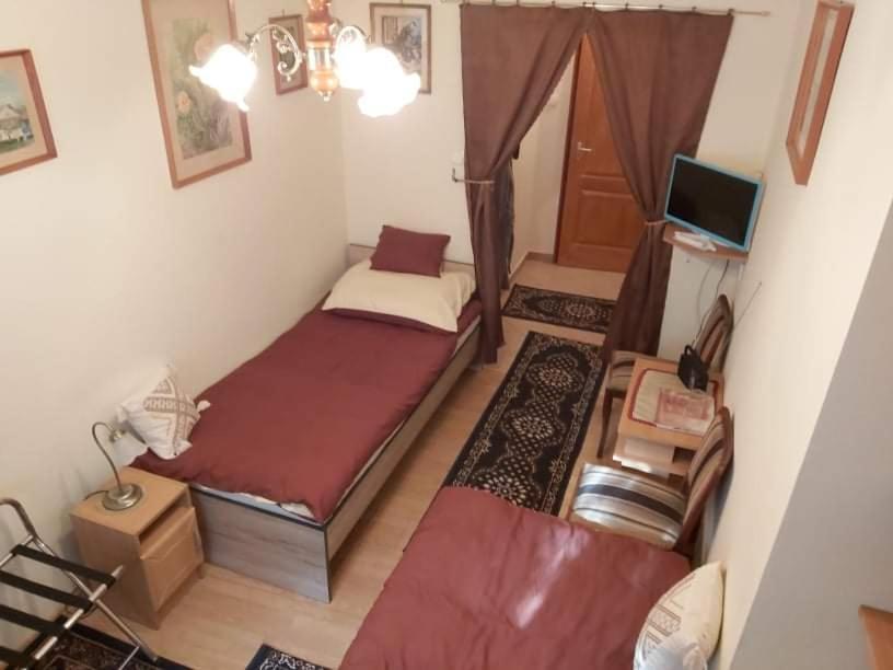 Brezovay Kastely Panzio Bed & Breakfast *